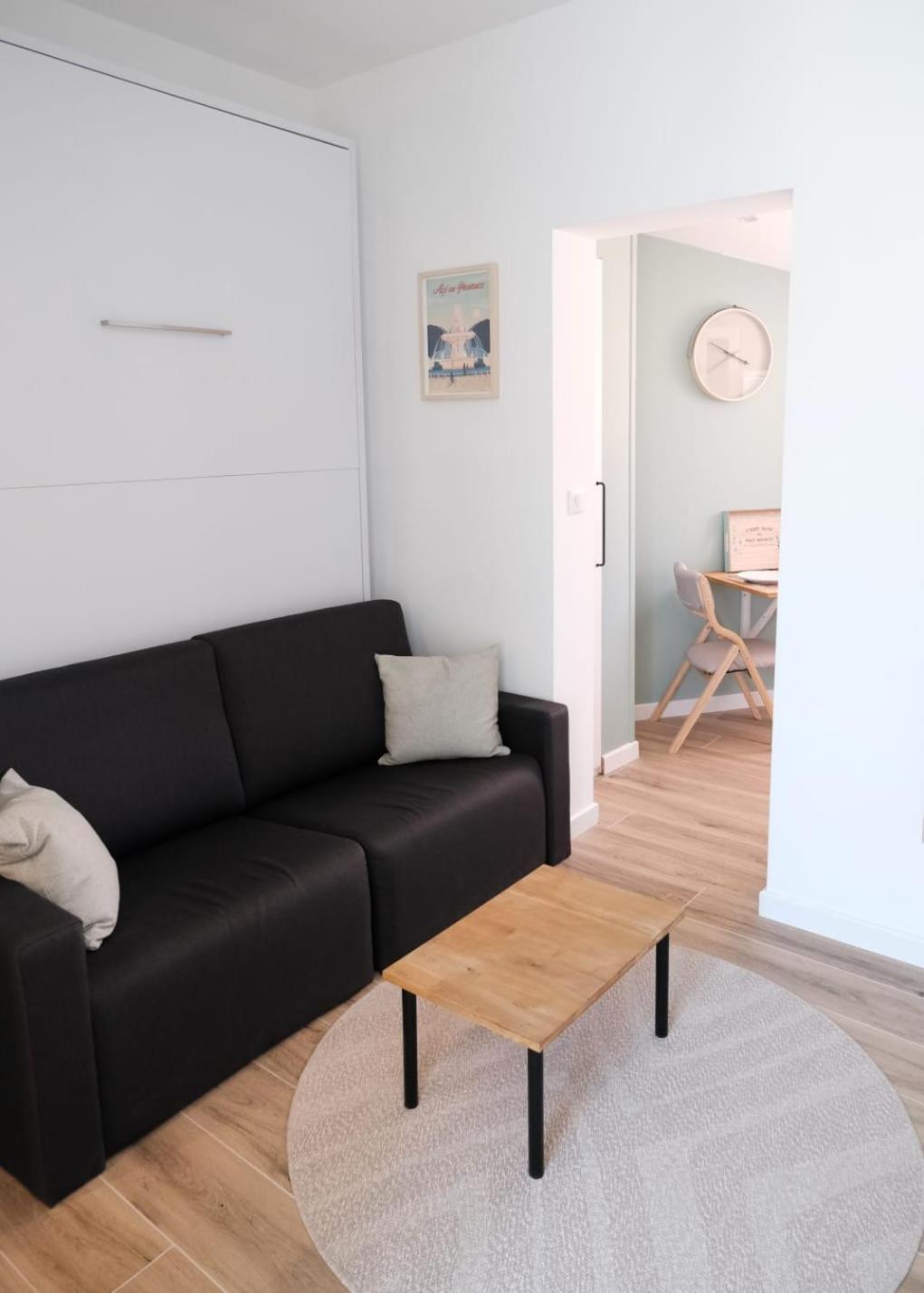 Studio Renove Avec Belle Terrasse آيكس أومبروفينس المظهر الخارجي الصورة